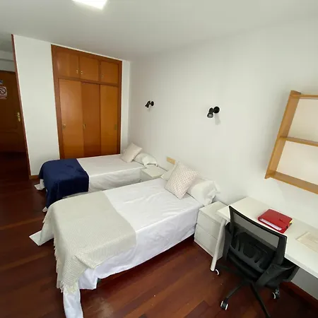 Hostal Habuni-San Martin *